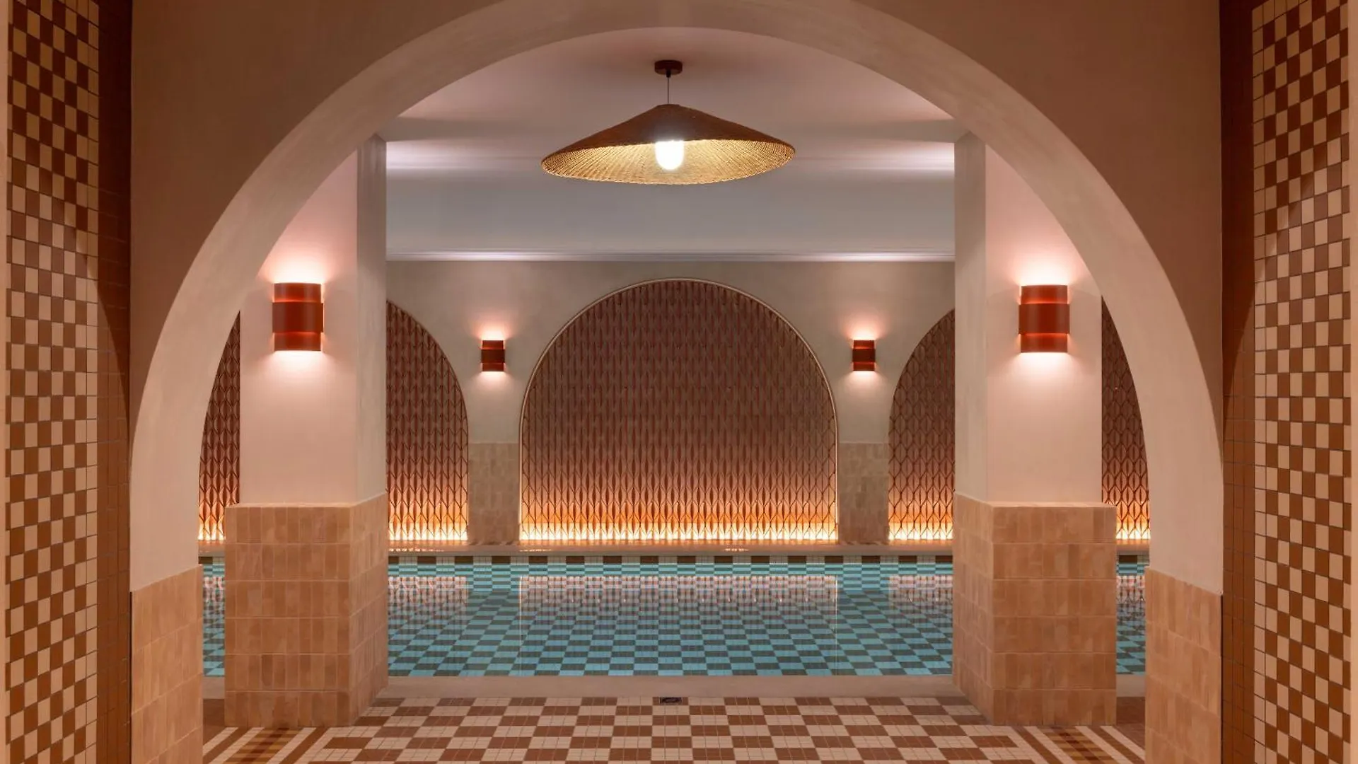 Hotel Grand Coeur Latin Париж