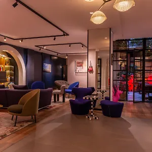 Отель Golden Tulip Opera De Noailles, Париж