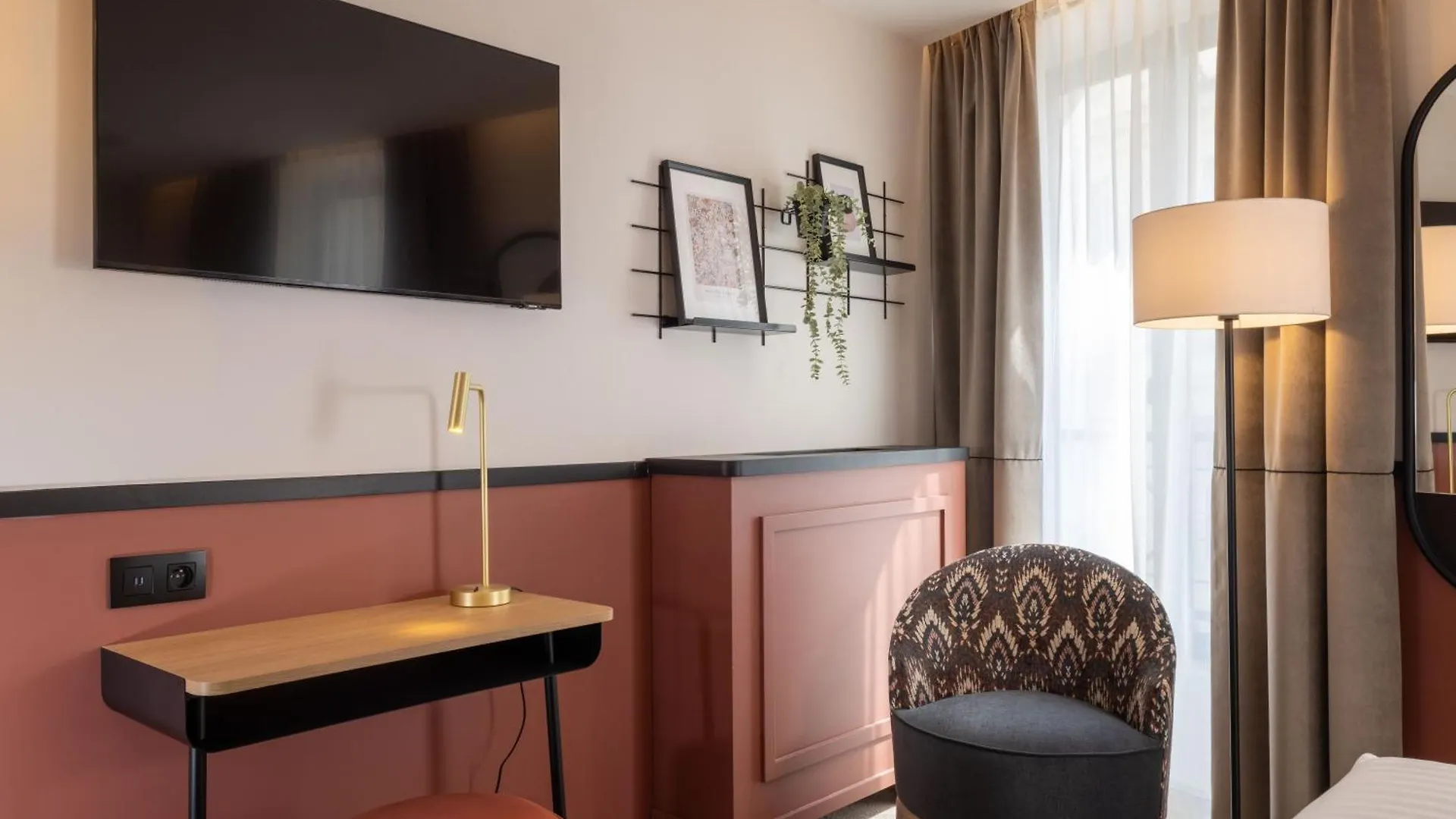 Hotel Grand Coeur Latin Parigi