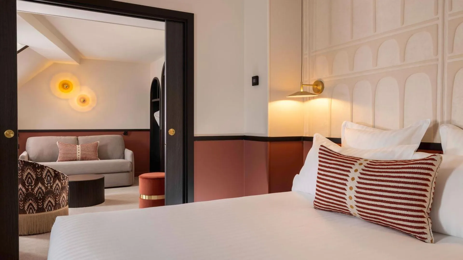 Hotel Grand Coeur Latin Parigi